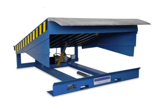 High Strength Steel Dock Leveler Mechanical Door Seal Ramp Container For Forklift