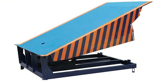 Hydraulic Dock Door Levelers Workshop Automatic 40000LBS Mobile Container Loading Ramps