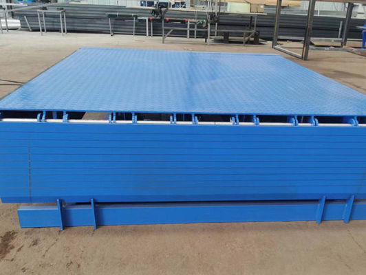 Customizable Lip Length Hydraulic Dock Leveler On Site Foot Pedal Controls