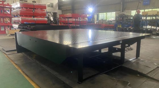 Customizable Electric Hydraulic Loading Dock Leveler with Safety Chain and Push Button Controls
