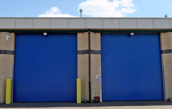 Commercial Overhead Doors Automatic Formed Steel Insulated Vertical Lifting Sliding Sectional Door In White