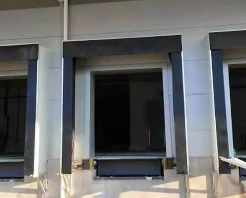 Industrial Adjustable Inflatable Insulated Airtight Sealed Dock Shelter Excellent Fire Resistance And Flexibility