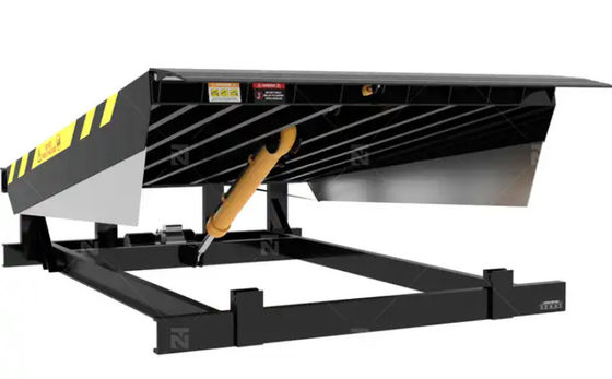 Customizable Lip Length Workshop Automatic Dock Plate Dock Door Levelers 25000-40000LBS Safe Design With Push Button Controls