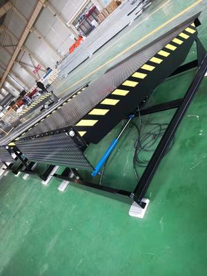 Safety Adjustable Electric Dock Leveler Reliable Operation Low Maintenance