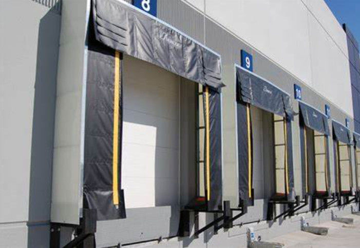 PVC Made Inflatable Dock Shelter For Easy Loading And Unloading Automatic Adjust Truck Well Sealed