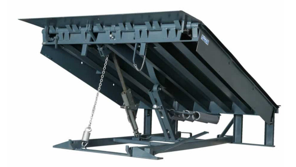 Workshop Automatic Dock Plate Dock Door Levelers 25000-40000LBS Safe Design Customizable Platform Size Safety Chains