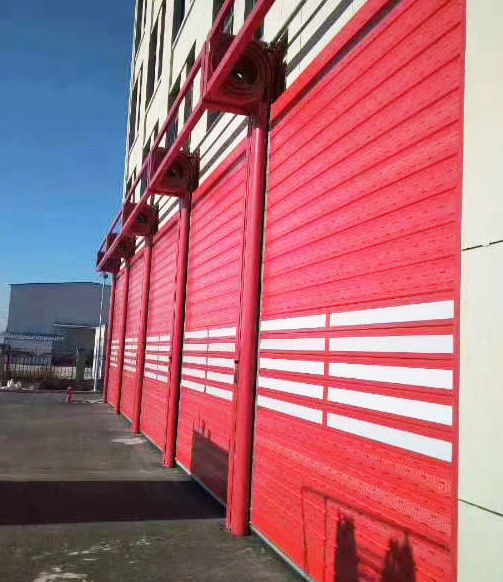 50mm-80mm Thickness Steel Handles Insulated Sectional Overhead Door For Commercial Buildings