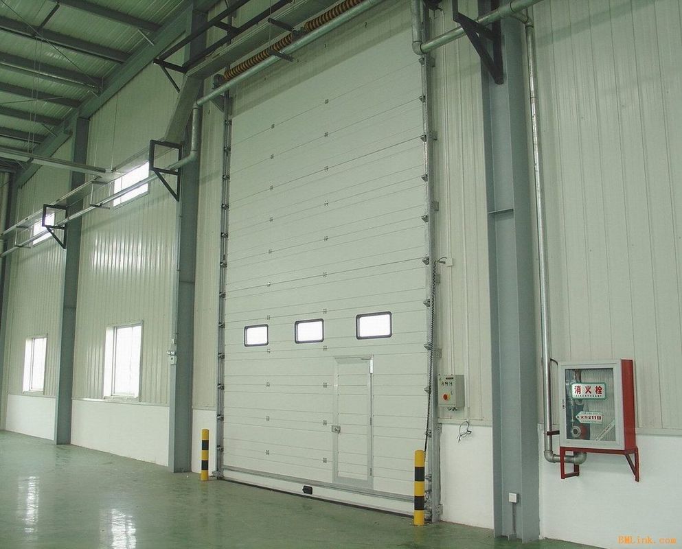 Rapid Response Industrial Overhead Sectional Door  700N/M2 Anti Wind Pressure