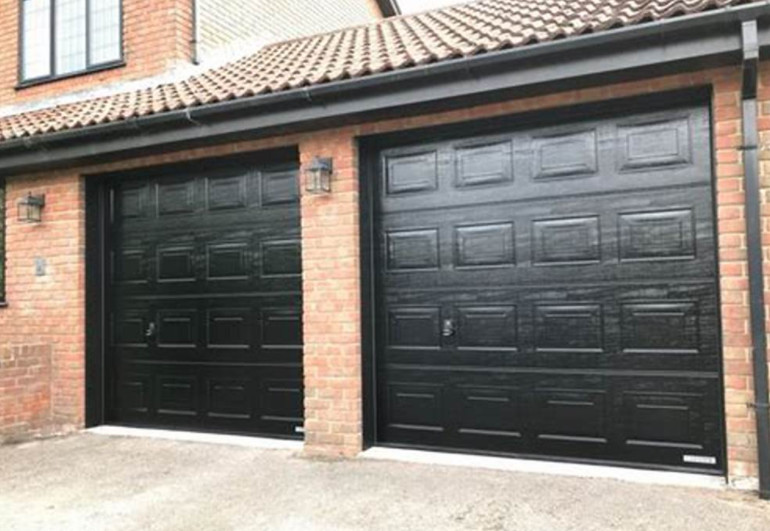 Weather Sealed Automatic Industrial Sectional Overhead Doors Metal Automatic Steel Warehouse High Lifting